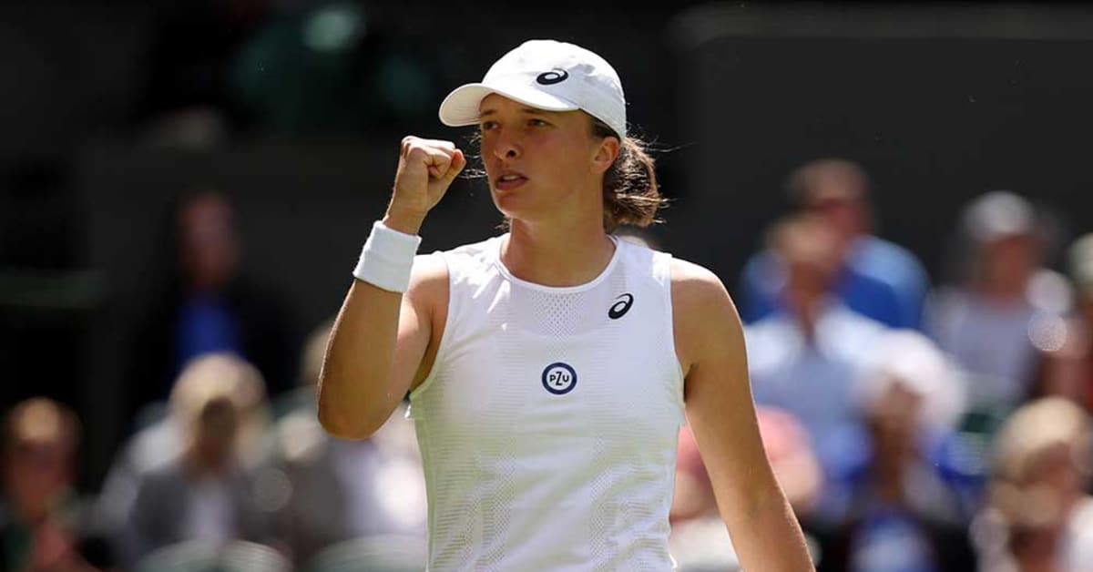 Iga Swiatek breezes past Zhu Lin into Wimbledon second round