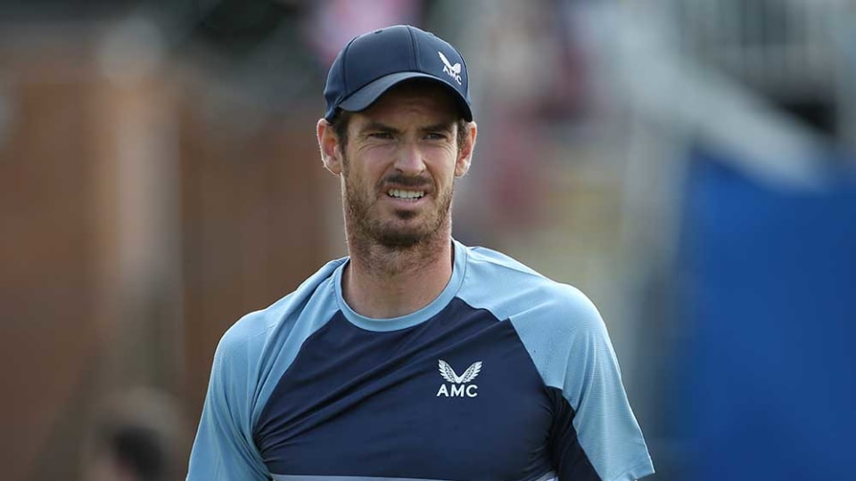 Andy Murray continues good start to grass season