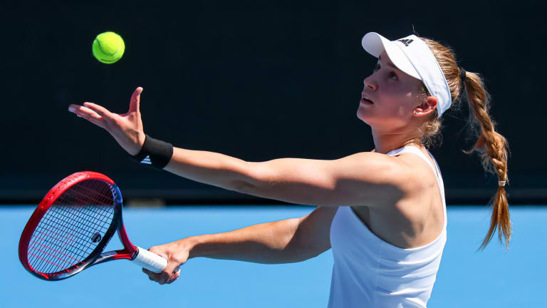 Elena Rybakina - Elena Rybakina continues to baffle the reigning world number  one Iga Świątek with a commanding 6-2, 6-2 victory in the semis! 😲 Our  Kazakh tennis superstar will have a