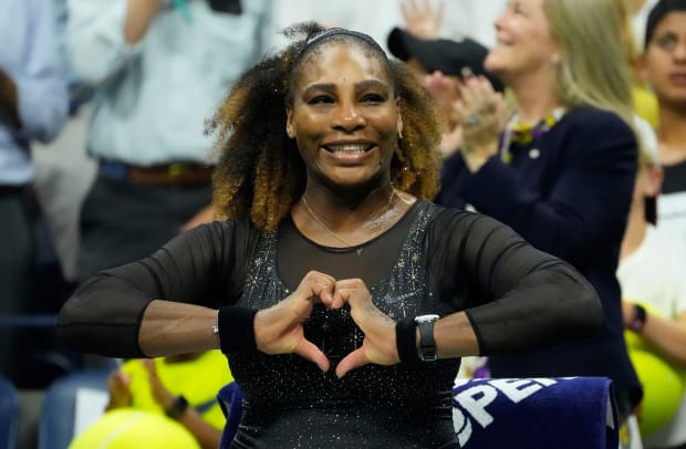 Serena WIlliams addresses the US Open crowd