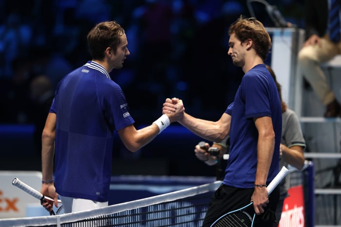 Daniil Medvedev edges battle of the heavyweights