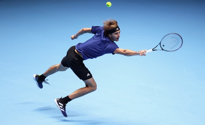 Alexander Zverev blows Hurkacz away to land semi final spot