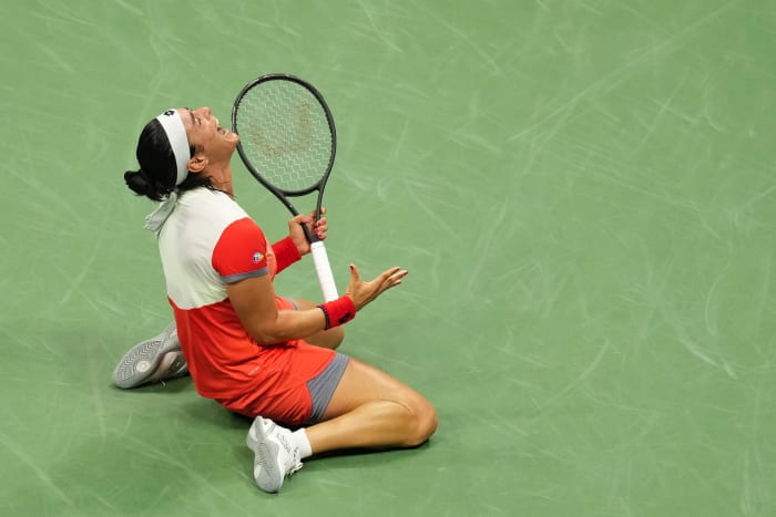 Ons Jabeur on her knees followng US Open semi-final