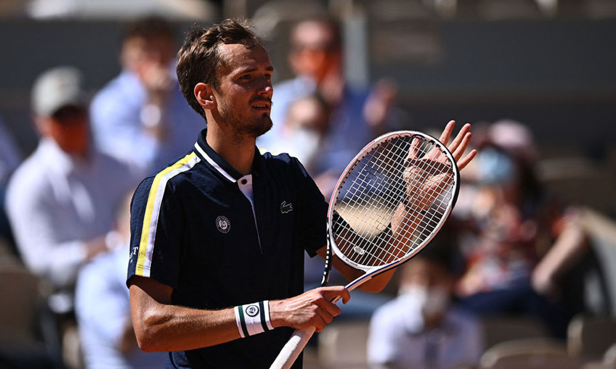 Daniil Medvedev celebrates French Open Roland Garros