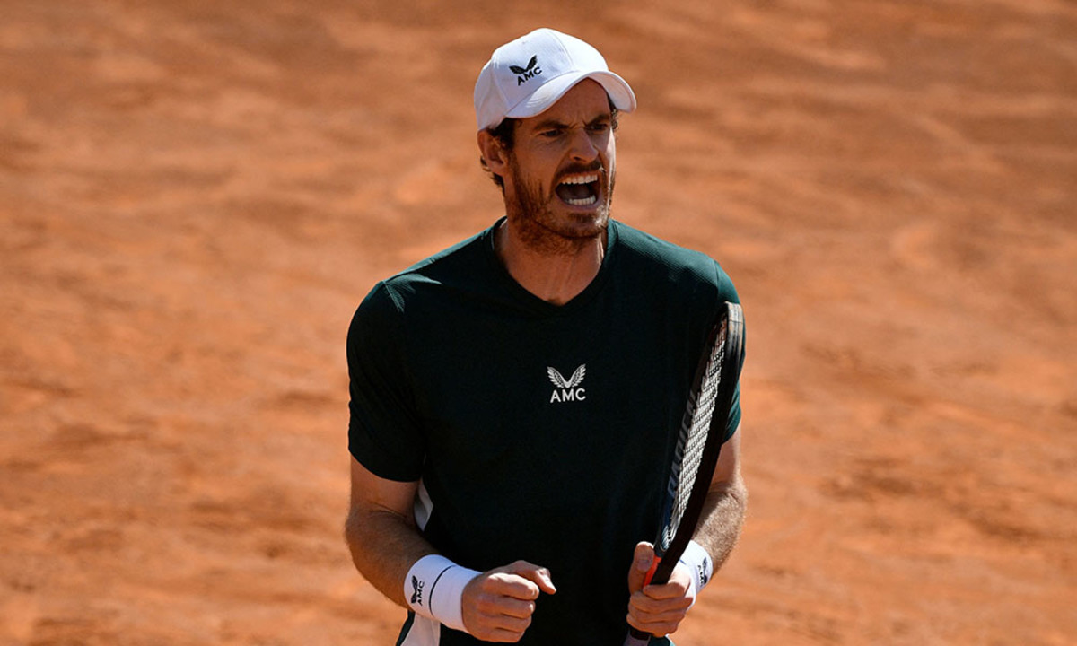 Andy Murray on clay
