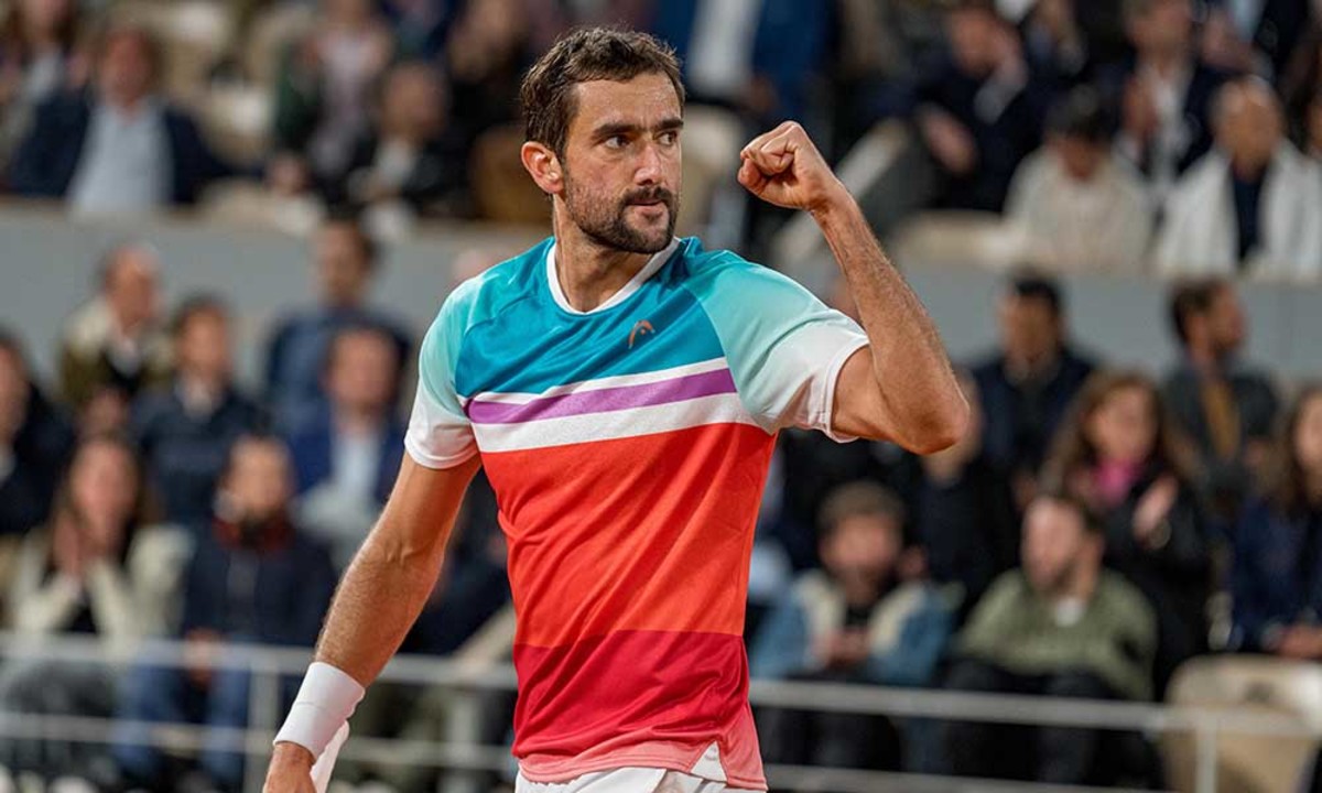 Marin Cilic celebrates after beating Daniil Medvedev at French Open