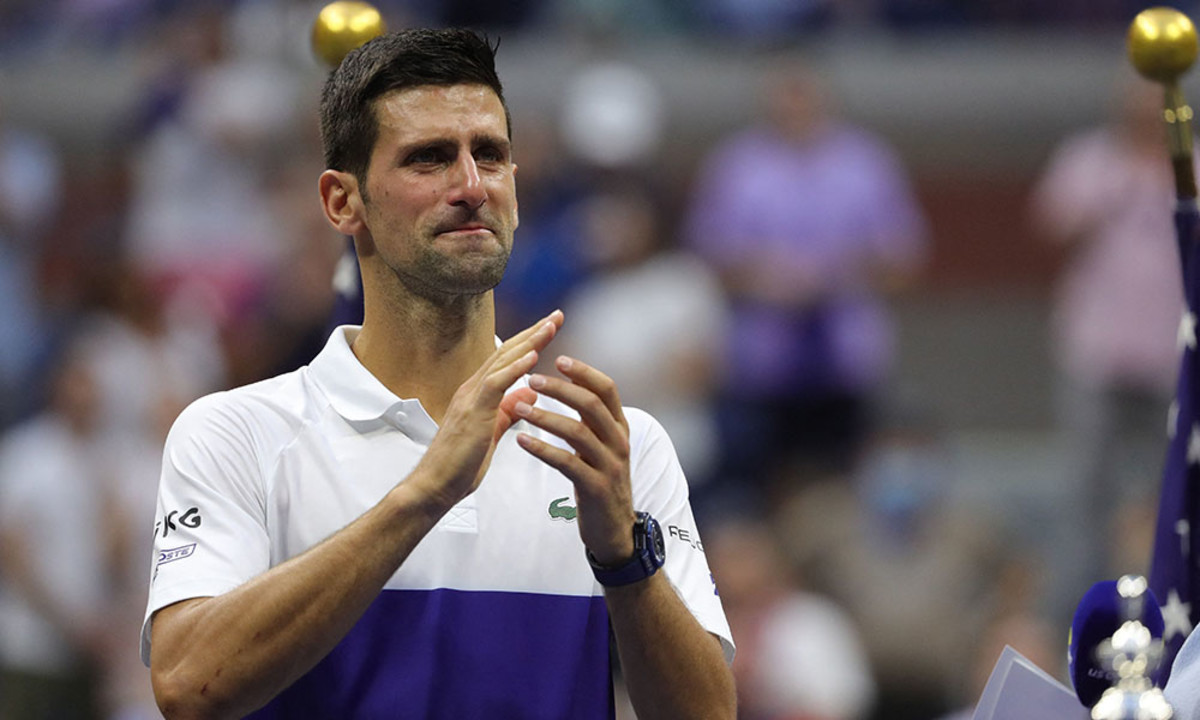 Novak Djokovic tearful applauds crowd US Open