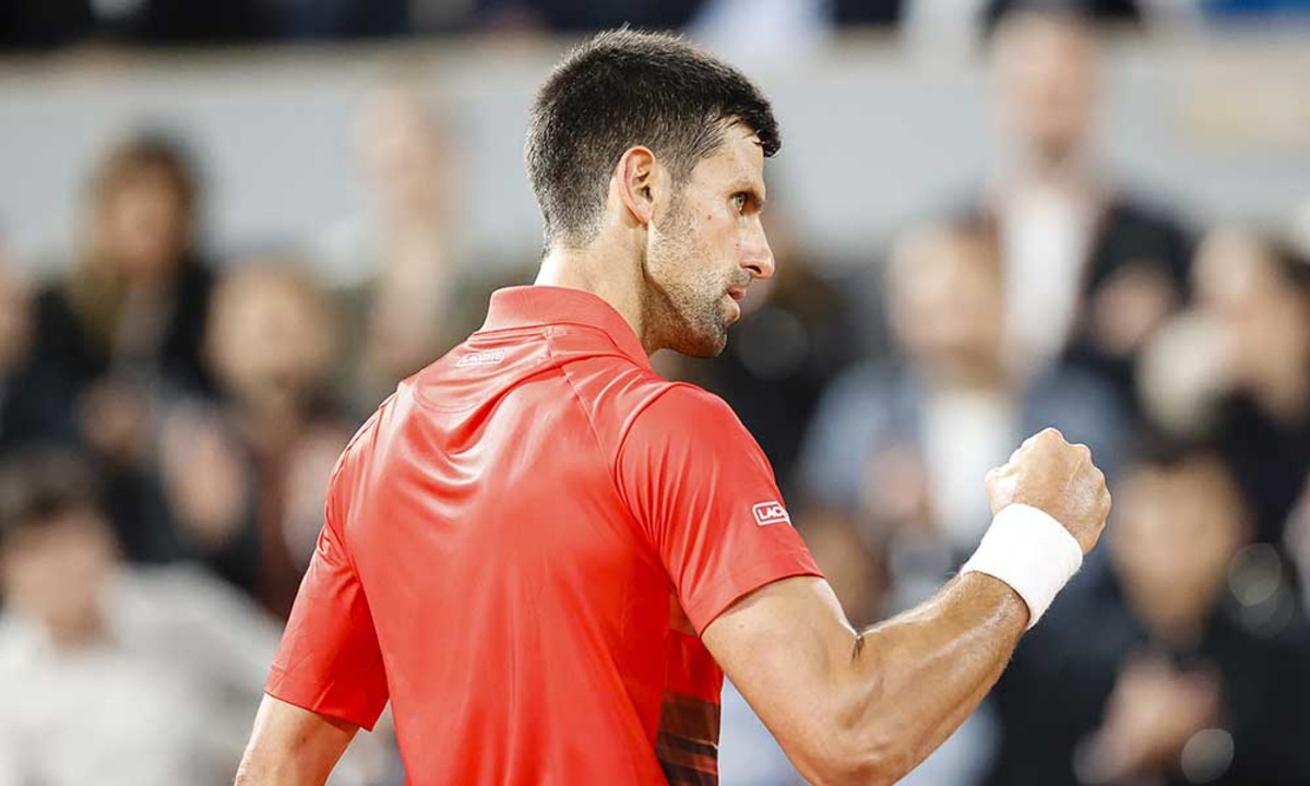 Novak Djokovic fist pump at Roland Garros